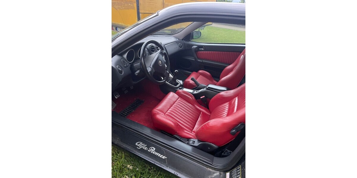 Alfa Romeo GTV 130.000 km 12.900 &euro; Amberg 92224