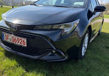 Toyota Corolla 23.500 km 25.999 &euro; Aschaffenburg 63743