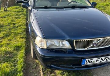 Volvo C70 225.000 km 4.900 &euro; Offenburg 77652