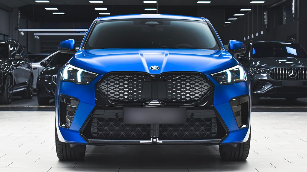 BMW iX2 15.881 km 54.990 &euro; Feldkirchen bei München 85622