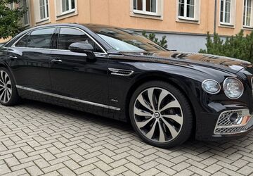 Bentley Flying Spur 29.500 km 215.999 &euro; Dresden 01159