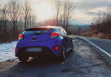 Hyundai Veloster 85.000 km 12.500 &euro; Magdeburg 39104