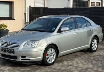Toyota Avensis 93.000 km 5.500 &euro; Bitburg 54634