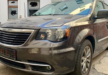 Chrysler Grand Voyager 117.000 km 7.999 &euro; Berlin 12043