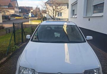 VW Bora 133.000 km 2.900 &euro; Böblingen 71034