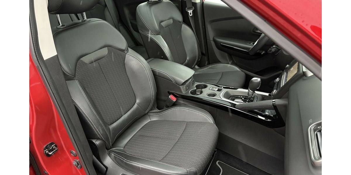 Renault Kadjar 1.2 Collection PANORAMA/NAVI/SHZ/PDC/GRA 71.999 km 13.900 &euro; Villingen-Schwenningen 78054