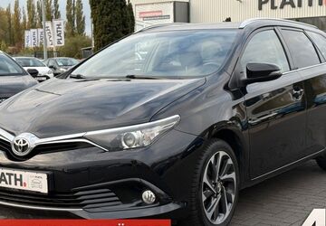 Toyota Auris 95.769 km 11.990 &euro; Rostock-Warnemünde 18119