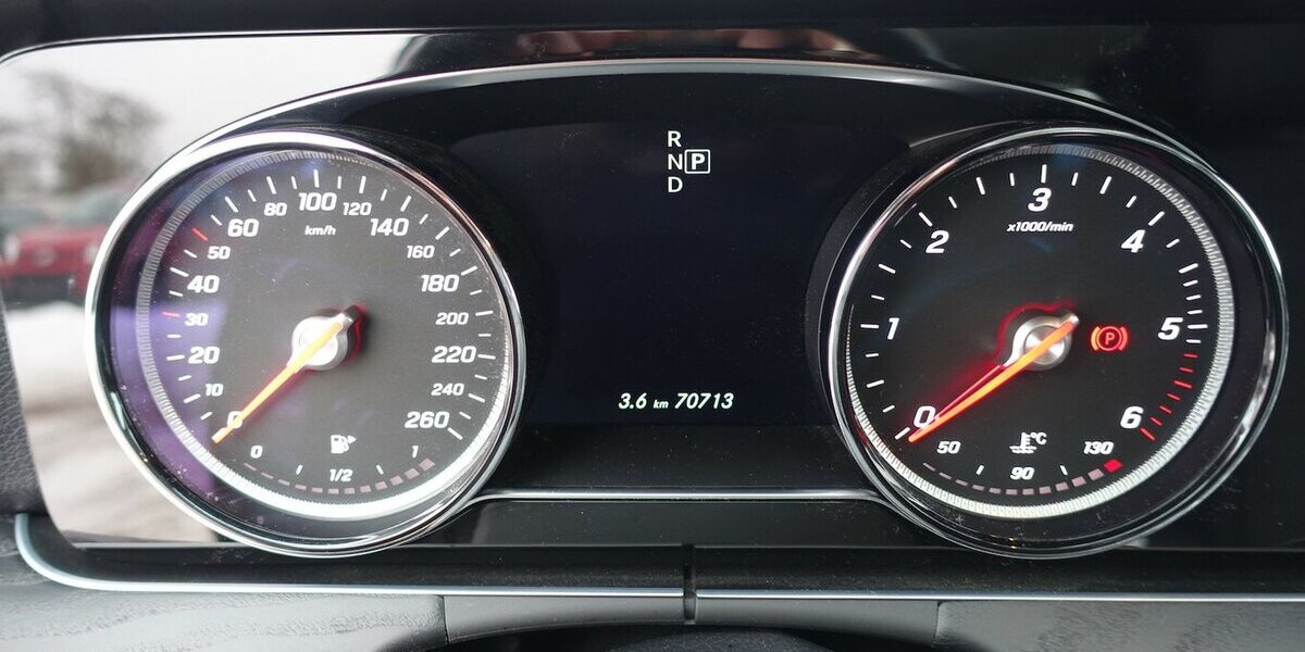 Mercedes-Benz E 220 d 4Matic Avantgarde Leder AHK eGHSD 8x Alu 71.000 km 25.950 &euro; Neumarkt/OPf 92318