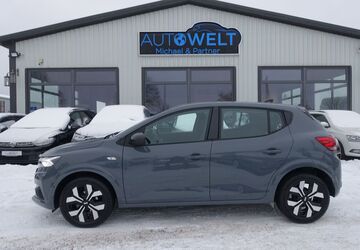 Dacia Sandero 9.043 km 14.580 &euro; Beckdorf 21643