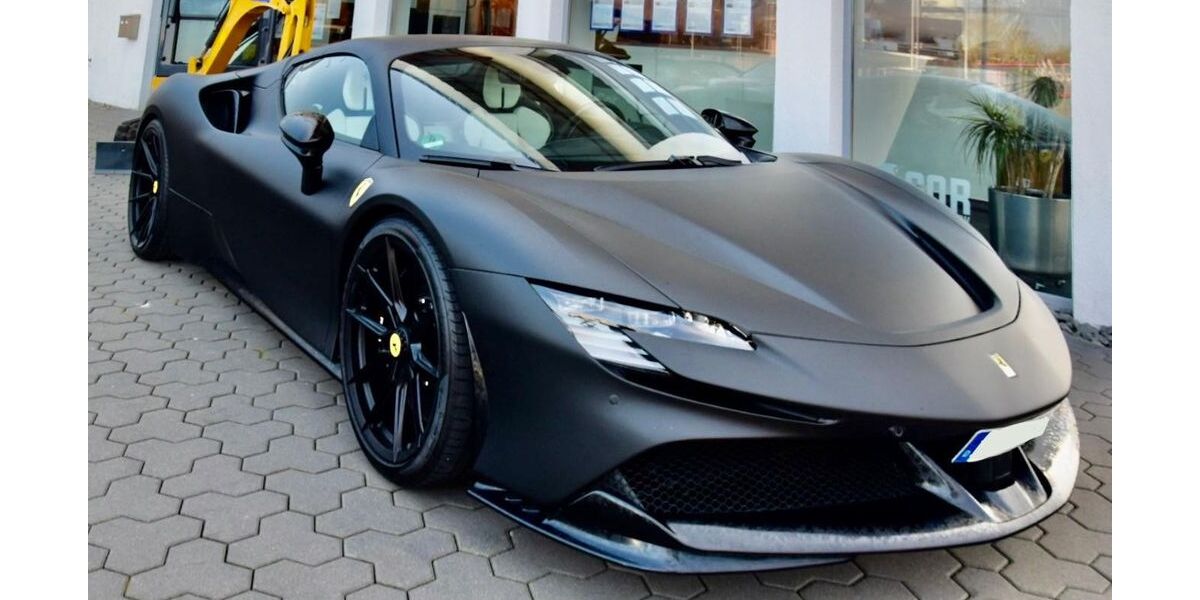 Ferrari SF90 1.390 km 649.000 &euro; Lauenau 31867