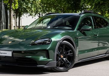 Porsche Taycan 13.380 km 106.900 &euro; Berlin 10587