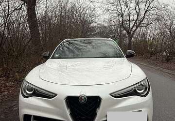 Alfa Romeo Stelvio 101.000 km 49.000 &euro; Barsbüttel 22885