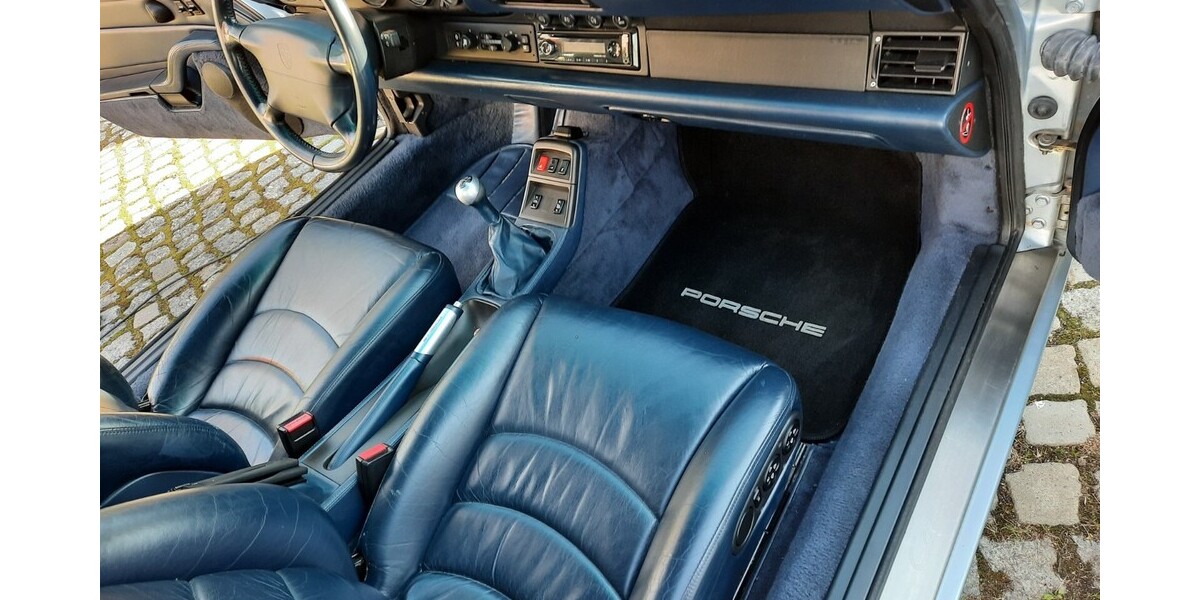 Porsche 911 Cabriolet 153.600 km 67.911 &euro; Berlin 10178