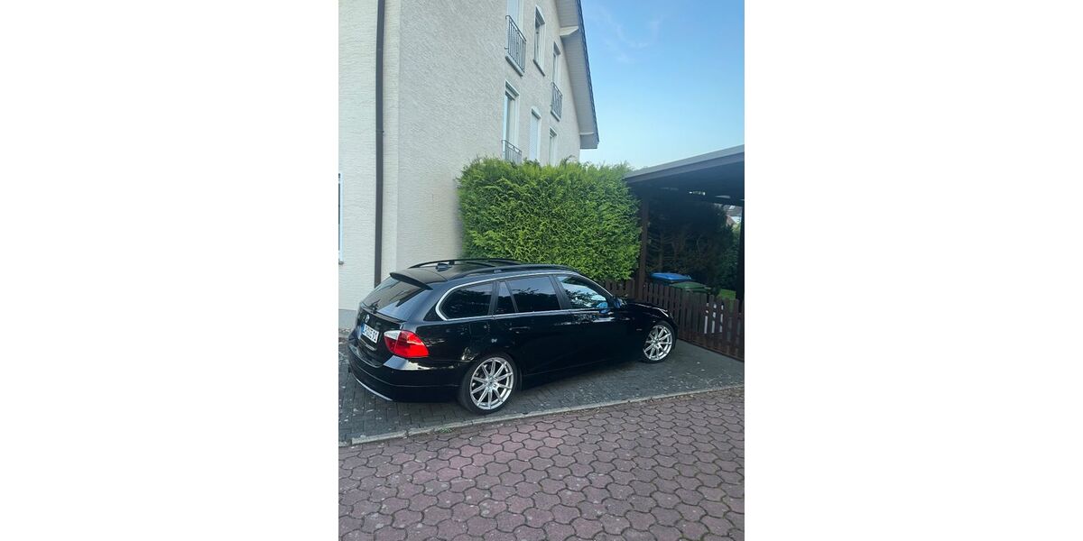 BMW 325 252.000 km 2.500 &euro; Soest 59494