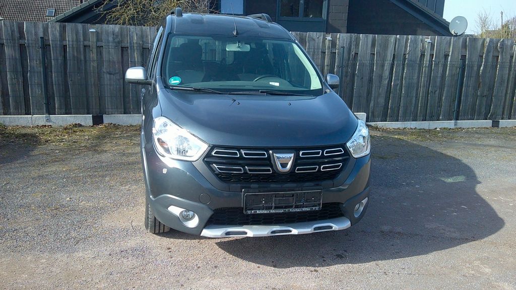 Dacia Dokker 192.000 km 5.500 &euro; Rötgesbüttel 38531