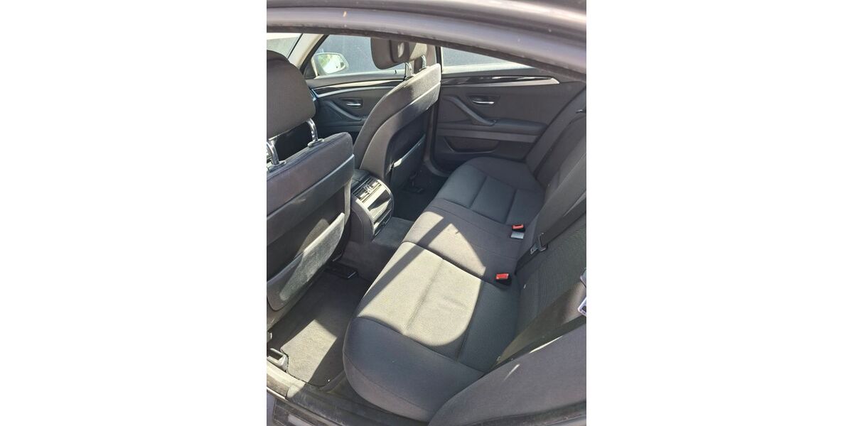 BMW 523 196.000 km 6.700 &euro; Schöllkrippen 63825