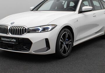 BMW 330 3.100 km 45.499 &euro; Celle 29225