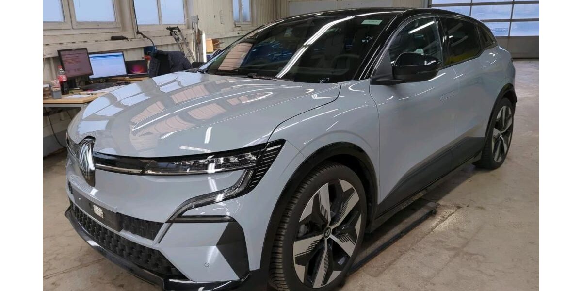 Renault Megane E-TECH 28.363 km 28.980 &euro; Amberg 92224