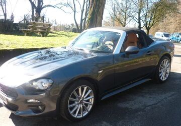 Fiat 124 Spider 8.900 km 20.900 &euro; Stuttgart 70437