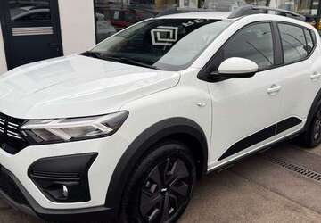 Dacia Sandero 2.000 km 16.750 &euro; Sankt Ingbert 66386