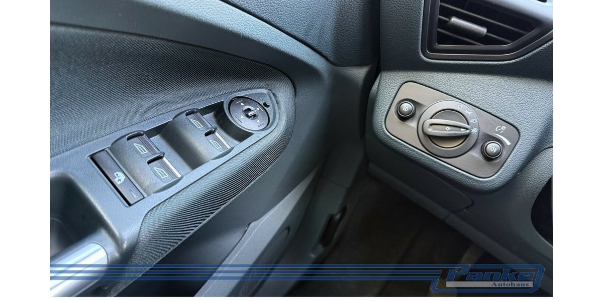 Ford Grand C-Max Trend 7-Sitze Xenon 1.Hand 128.580 km 7.690 &euro; Berlin 13187