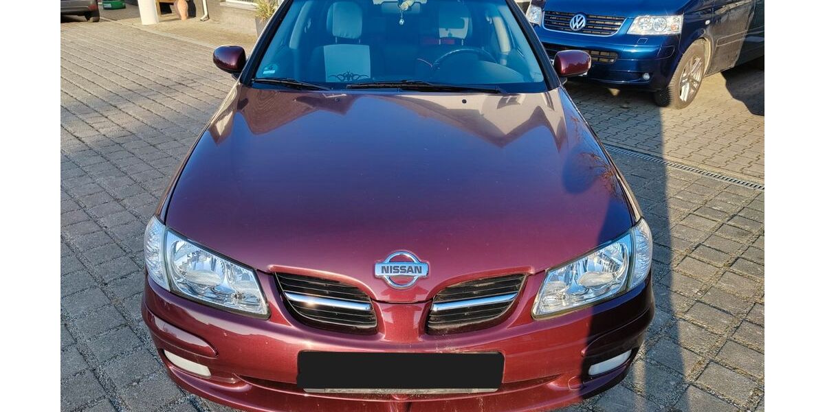 Nissan Almera 142.000 km 1.499 &euro; Cottbus-Sielow 03055