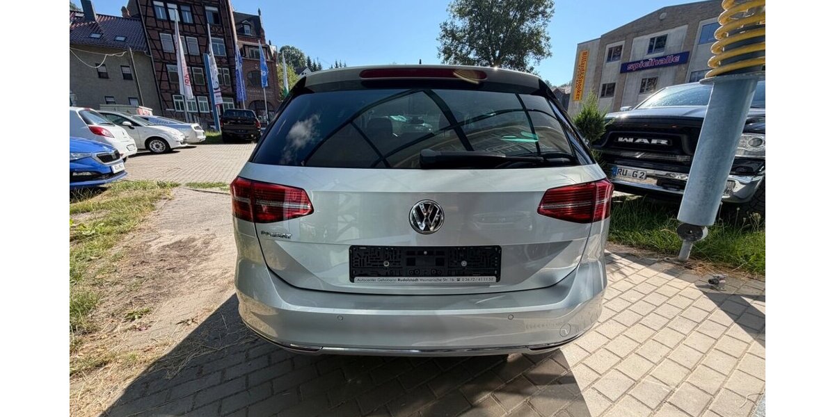 VW Passat Variant 2.0 TDI DSG AHK Highline 162.000 km 15.499 &euro; Rudolstadt 07407