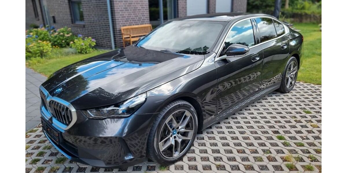 BMW i5 21.900 km 49.729 &euro; Hamburg 21077