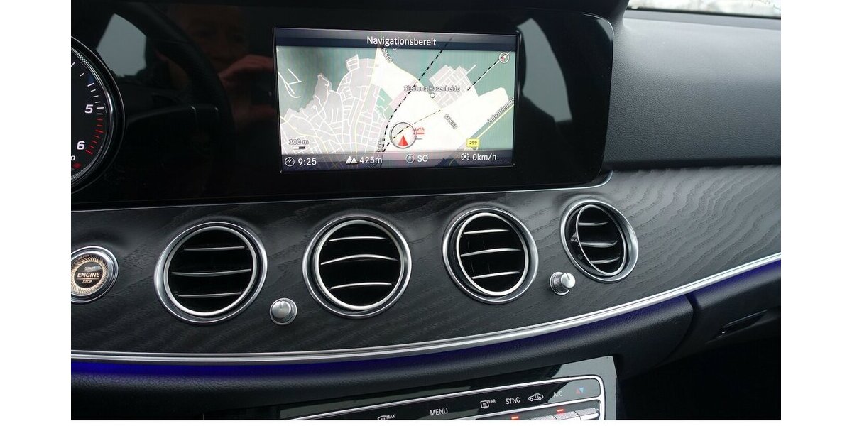 Mercedes-Benz E 220 d 4Matic Avantgarde Leder AHK eGHSD 8x Alu 71.000 km 25.950 &euro; Neumarkt/OPf 92318
