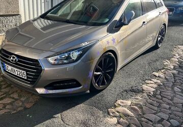 Hyundai i40 66.927 km 17.999 &euro; Meerane 08393