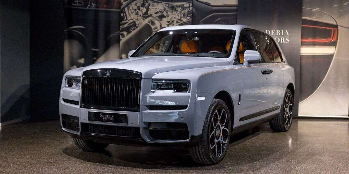 Rolls Royce Cullinan 29.000 km 403.410 &euro; München 81829
