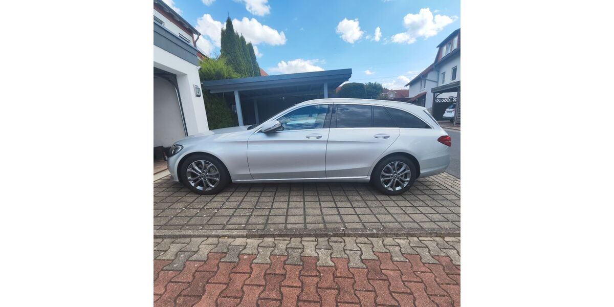Mercedes-Benz C 250 82.000 km 19.800 &euro; Lohfelden 34253