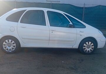 Citroen Xsara Picasso 246.000 km 1.299 &euro; Hanau 63452