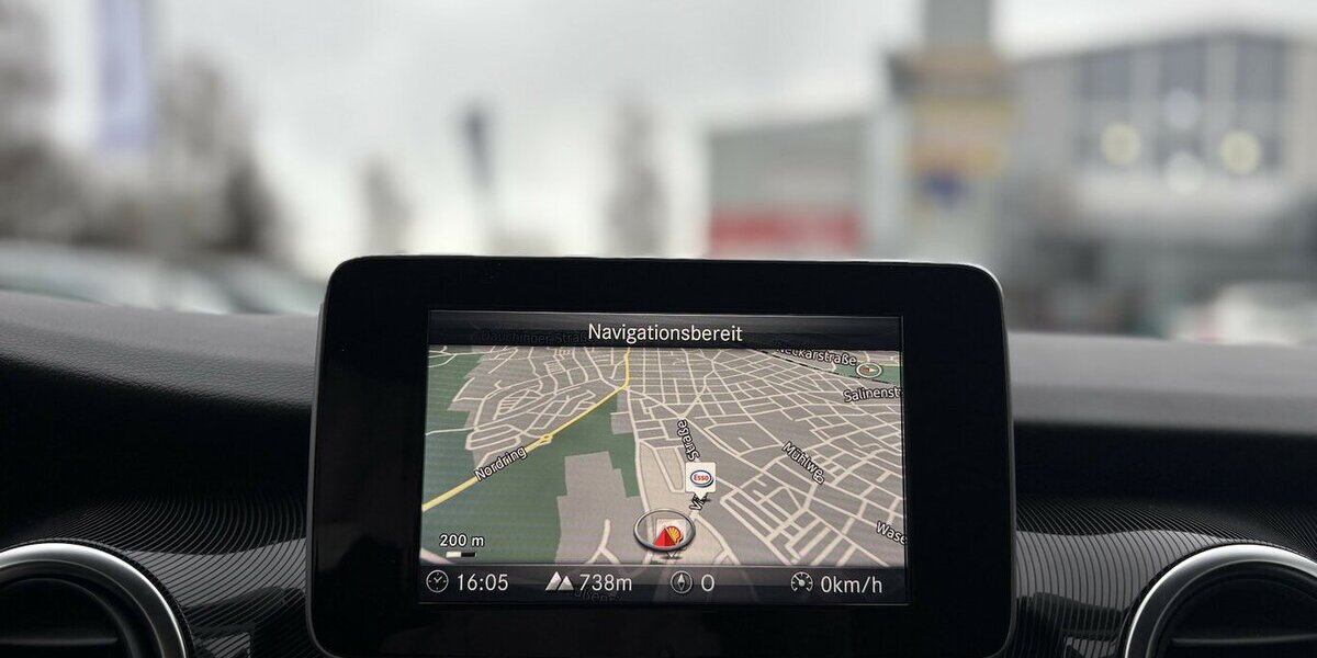 Mercedes-Benz V 250 D Lang Edition STANDHZ/SHZ/NAVI/KAMERA/AHK 118.803 km 38.900 &euro; Villingen-Schwenningen 78054