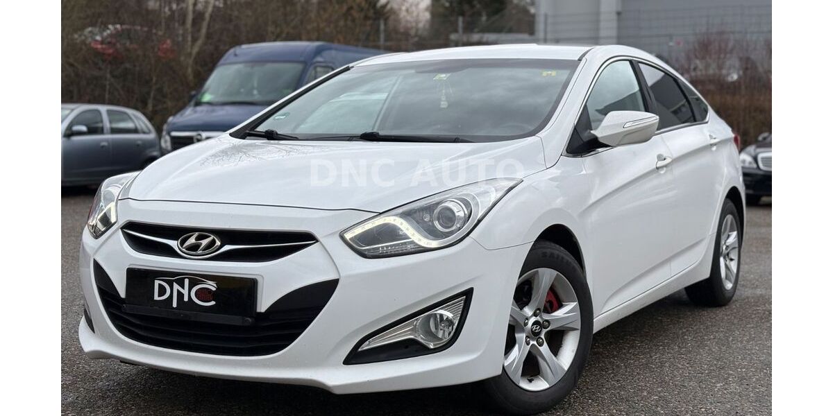 Hyundai i40 99.000 km 8.999 &euro; Tuttlingen 78532
