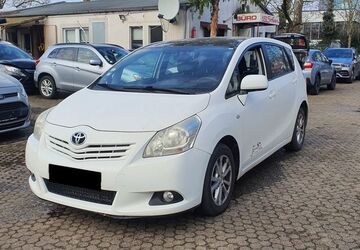 Toyota Verso 262.857 km 2.900 &euro; Freiburg 79108