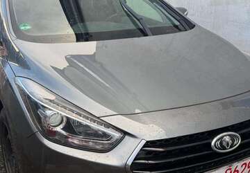 Hyundai i40 177.000 km 8.800 &euro; Bildstock 66299