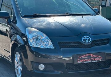 Toyota Corolla Verso 180.000 km 4.990 &euro; Buxtehude 21614