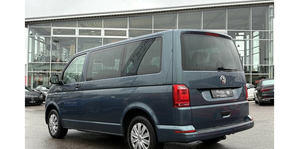 VW T6 Multivan Trendline SHZ/AHK/7.SITZ/TEMPOMAT 123.500 km 27.900 &euro; Villingen-Schwenningen 78054
