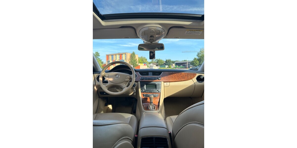 Mercedes-Benz CLS 320 180.000 km 8.999 &euro; Schliengen 79418