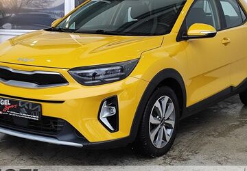 Kia Stonic 65.650 km 16.899 &euro; Oberlungwitz 09353