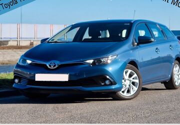 Toyota Auris 141.928 km 8.950 &euro; Neuss 41460