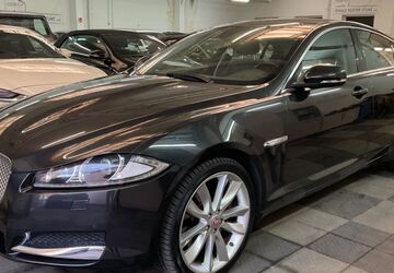 Jaguar XF 125.265 km 15.950 &euro; Hamburg 22087