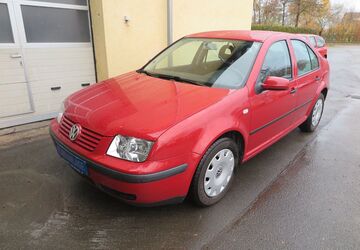VW Bora 97.000 km 4.500 &euro; Weissenfels 06667