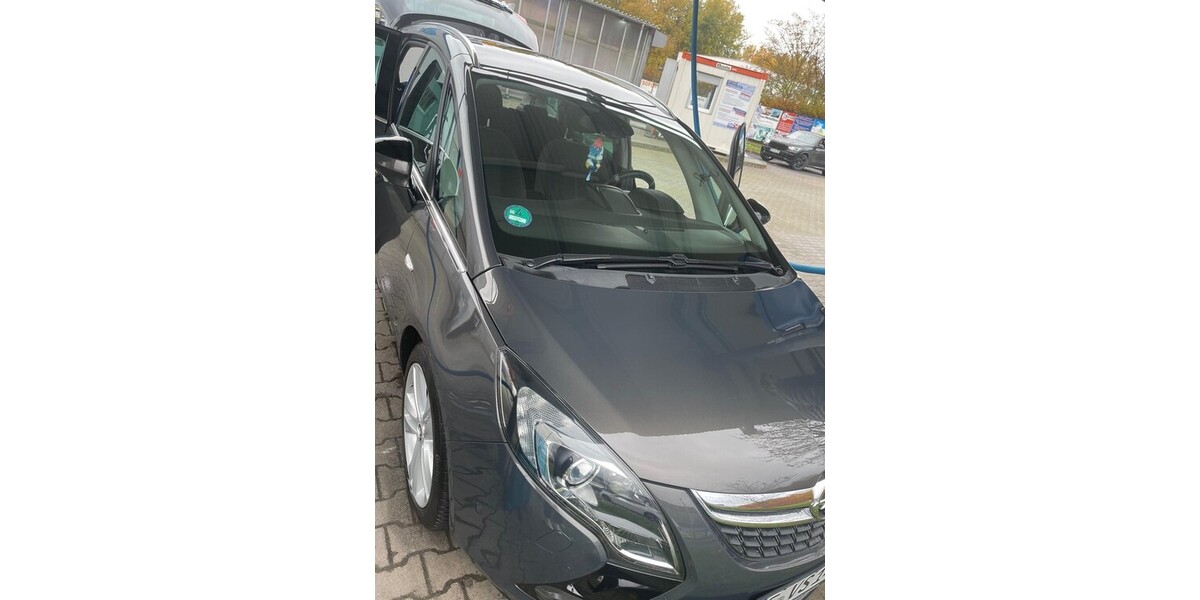 Opel opel zafira tourer 177.973 km 8.000 &euro; Frankfurt 