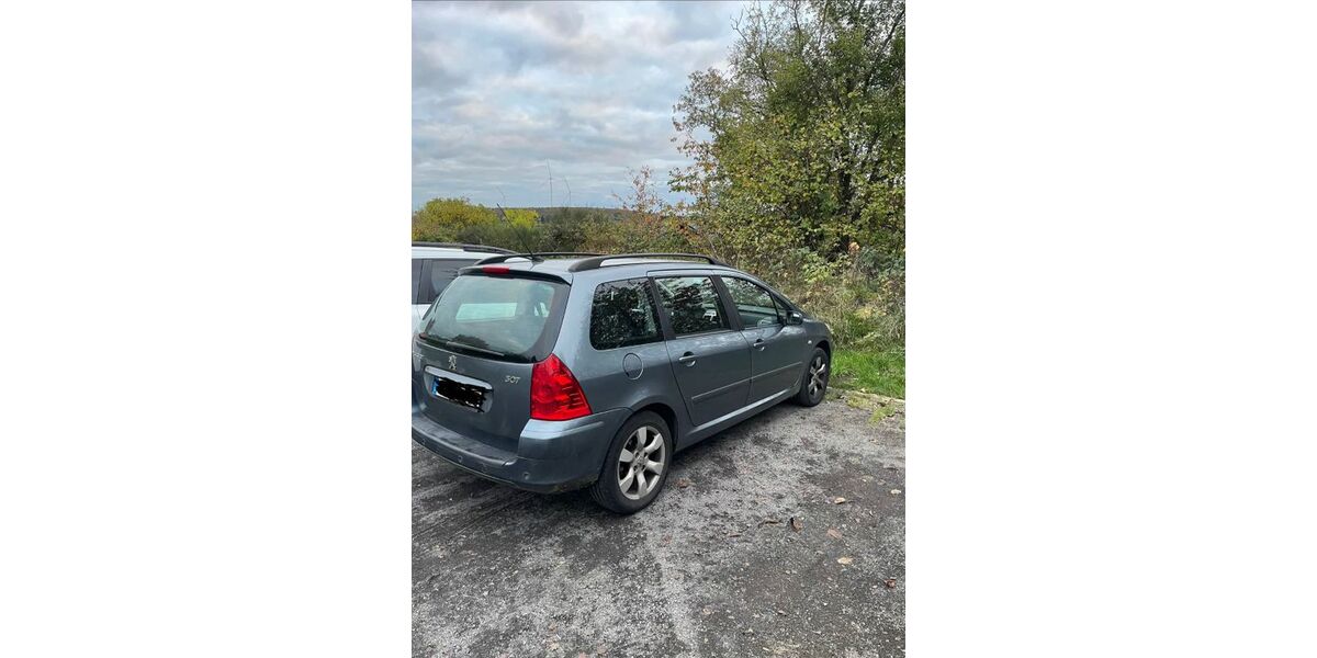 Peugeot 307 126.000 km 2.100 &euro; Lehnheim 35305