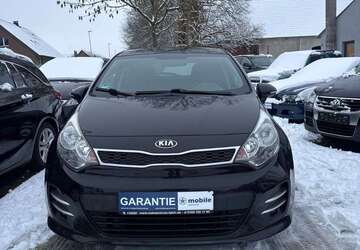 Kia Rio 49.300 km 8.900 &euro; Bad Oeynhausen 32549