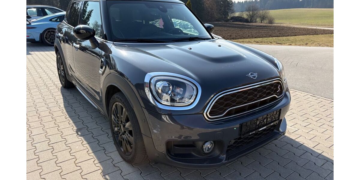 Mini Cooper SD 156.600 km 13.900 &euro; Wegscheid 94110