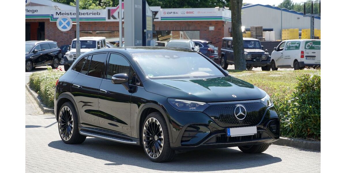 Mercedes-Benz EQE SUV 14.189 km 69.900 &euro; Papenburg 26871