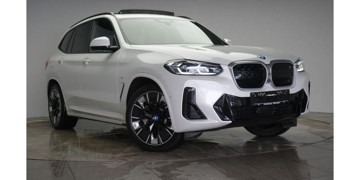 BMW iX3 90.000 km 37.990 &euro; Braunschweig 38110